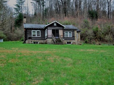 1285 W Main St, Hindman, KY, 41822