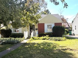 295 Falstaff Rd, Rochester, NY 14609