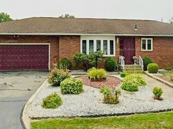 57 Belmont St, Ludlow, MA 01056