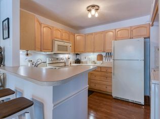 3540 Gardens East Dr APT B, Palm Beach Gardens, FL 33410