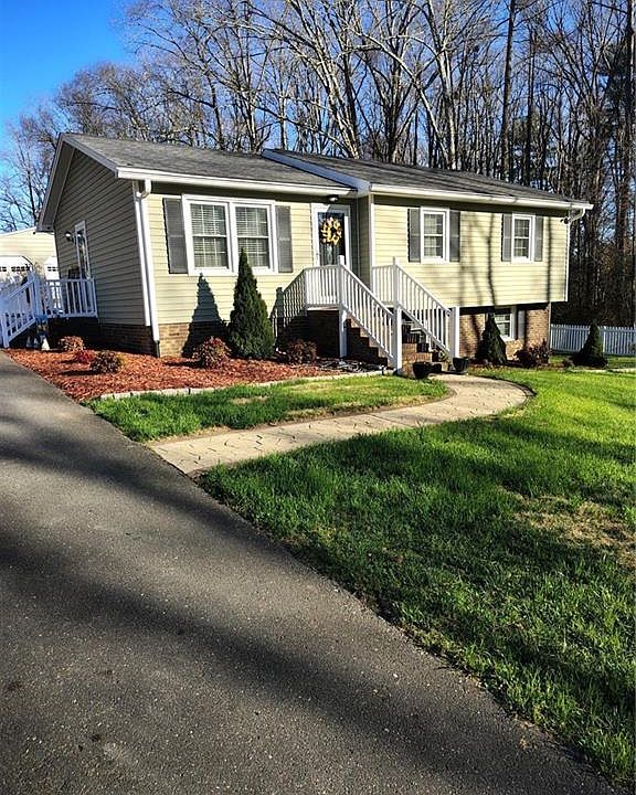 1st image of 127 Miller St