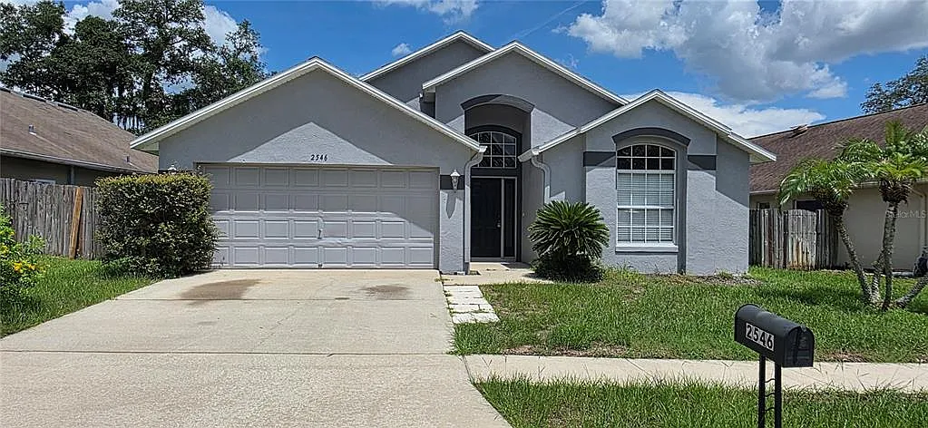 3 bed, 2.0 bath, 1631 sqft, $2,195 — Photo 1