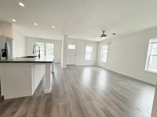 22322 S Cedar Dr #68, Channahon, IL 60410