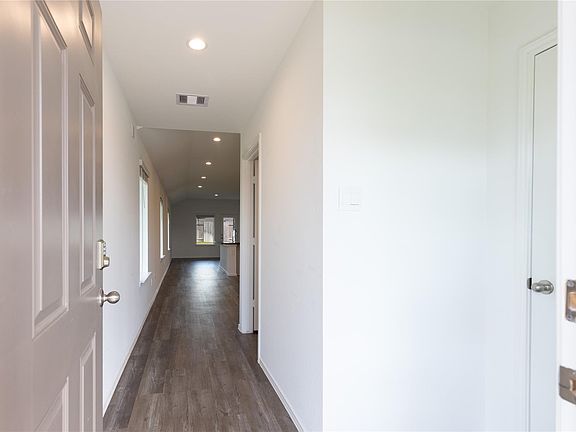 5th image of 24330 Saddlestone Green Dr