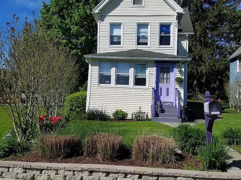 1st image of 35 Indian Neck Ave