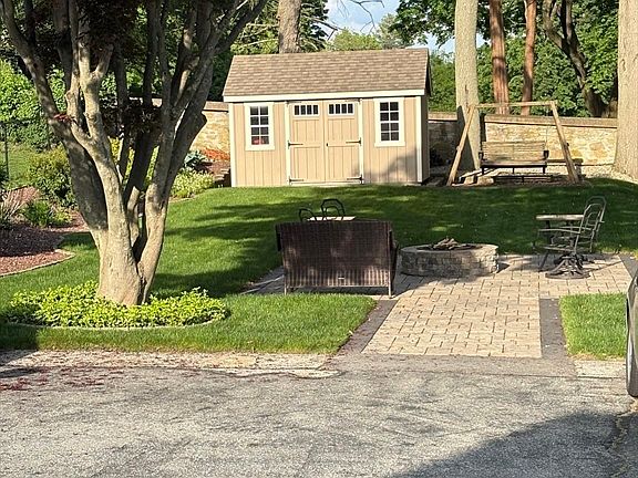 4th image of 20 Forest St #20