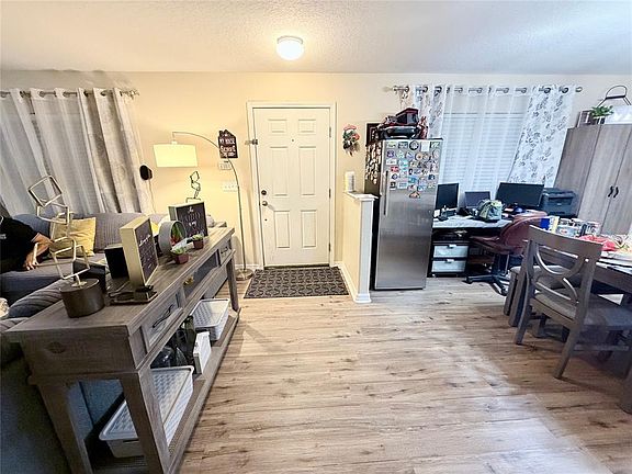 3rd image of 5377 Quarry Rock Rd