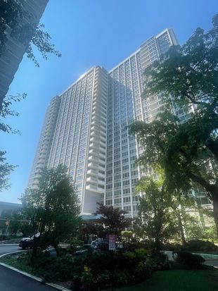 4250 N Marine Dr APT 2632, Chicago, IL 60613