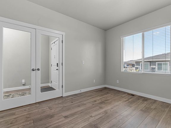 5th image of 7867 W Walk About Way