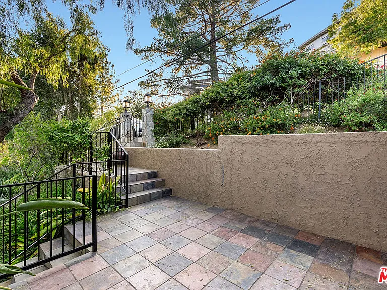 2716 Halsey Rd — Photo 19