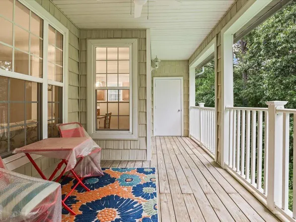 833 Providence Glen Dr, Chapel Hill, NC 27514
