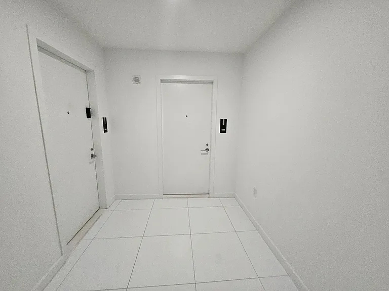 851 NE 1st Ave #4000 — Photo 2