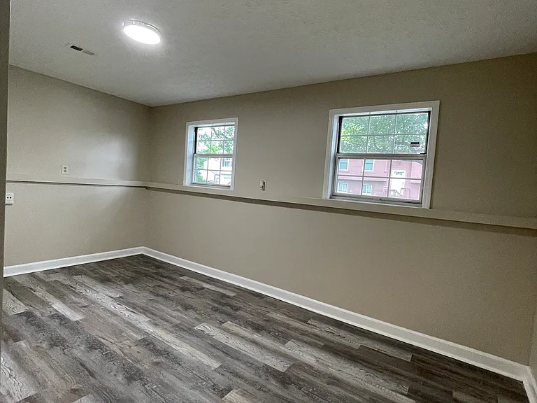 7676 Garrison Dr — Photo 9