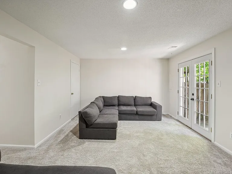 71 Fendall Ave — Photo 19