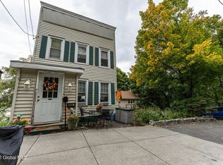1335 1st St, Rensselaer, NY 12144