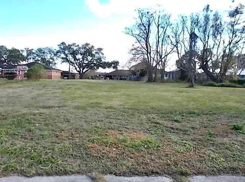 1st image of 6056 Kuebel Dr