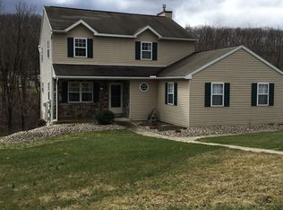 260 Constitution Dr, Hamburg, PA 19526