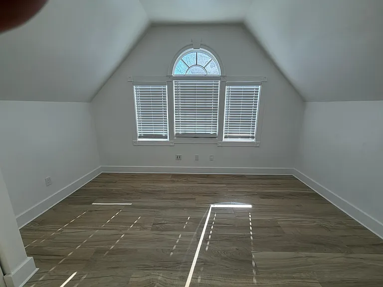 408 Front St — Photo 10