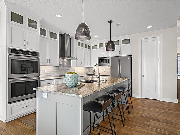 3rd image of 3204 W 156th St