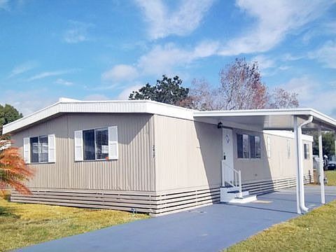 1st image of 2917 Canyon Dr