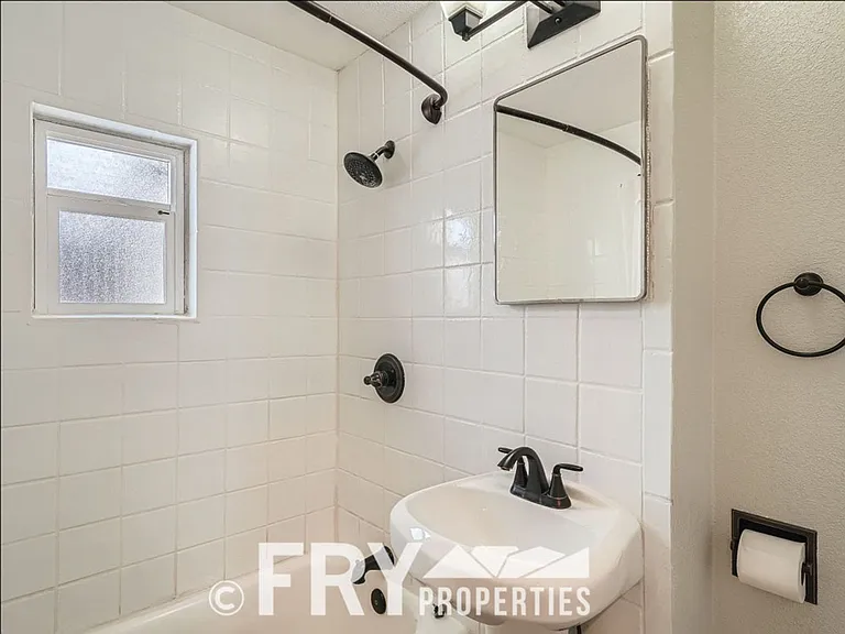 98 S Newland St — Photo 12