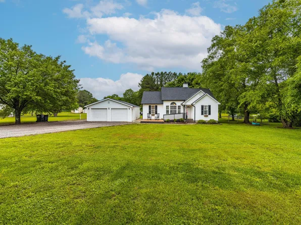 201 White Oak Farms Dr, Willow Spring, NC 27592