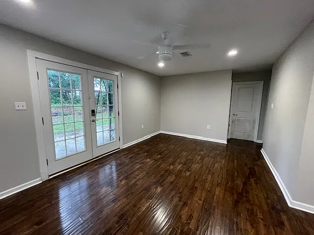 4425 Whisperwood Dr — Photo 4