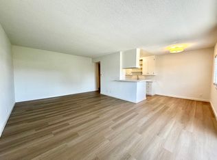 1050 N Stanley Ave APT 8, West Hollywood, CA 90046