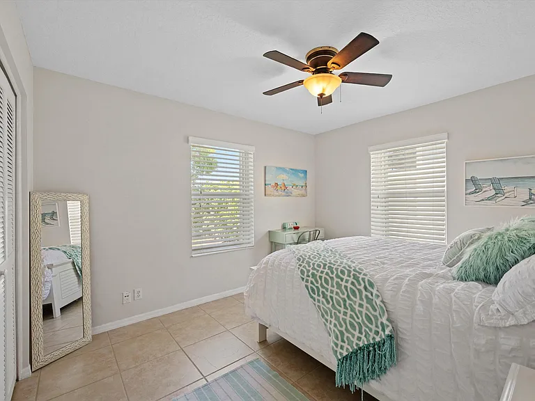 1871 Corsica Dr — Photo 29