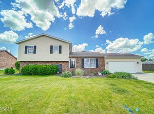 5177 Meadow Glen Dr, Lima, OH 45807