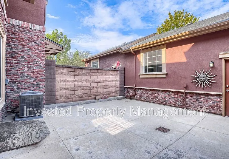 9531 Cedarhurst Ln #D — Photo 21