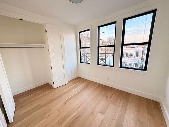 5th image of 50 Grace St #3R-3