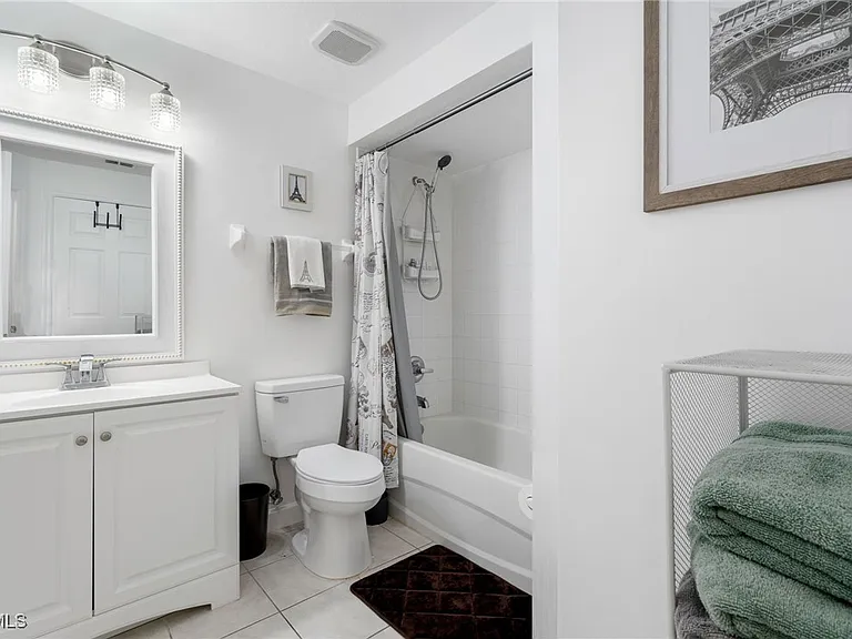 9025 Colby Dr #2107 — Photo 20