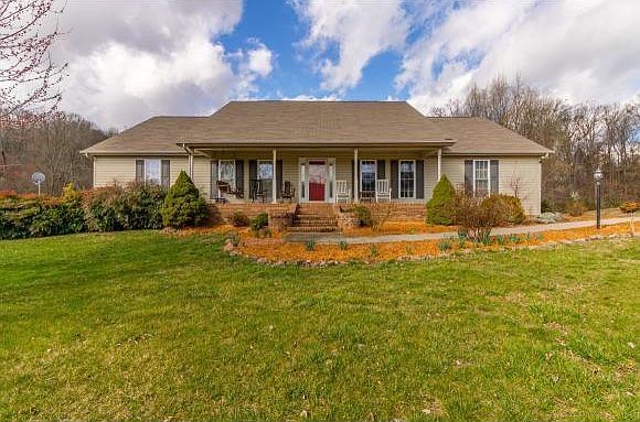 1st image of 452 Westfield Dr