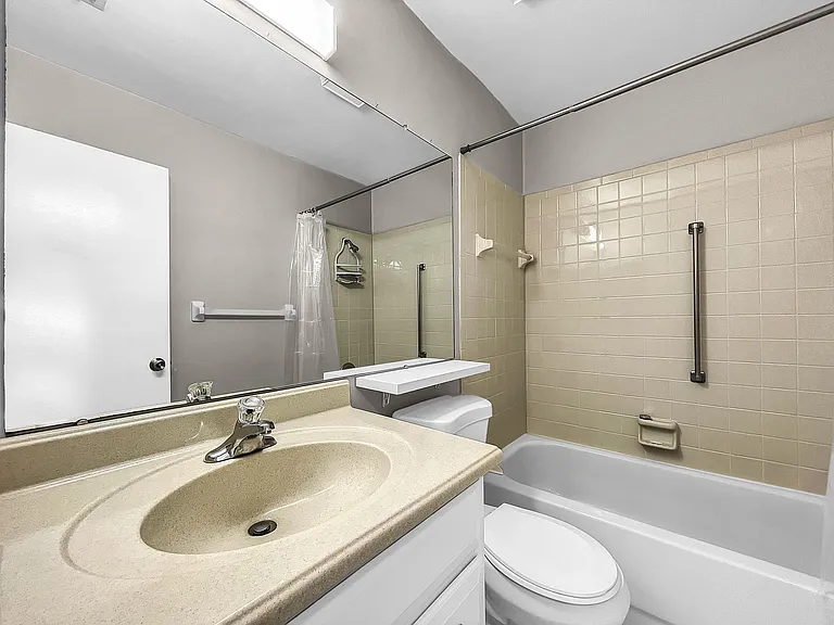 340 Causeway Blvd #202 — Photo 18
