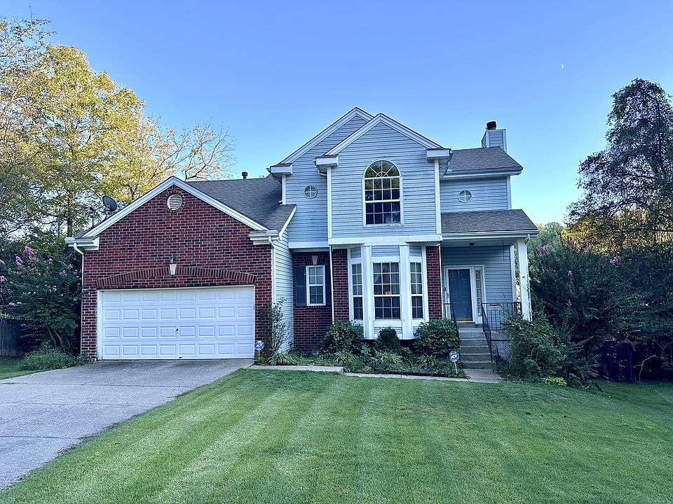 2nd image of 620 Oak Forest Ln