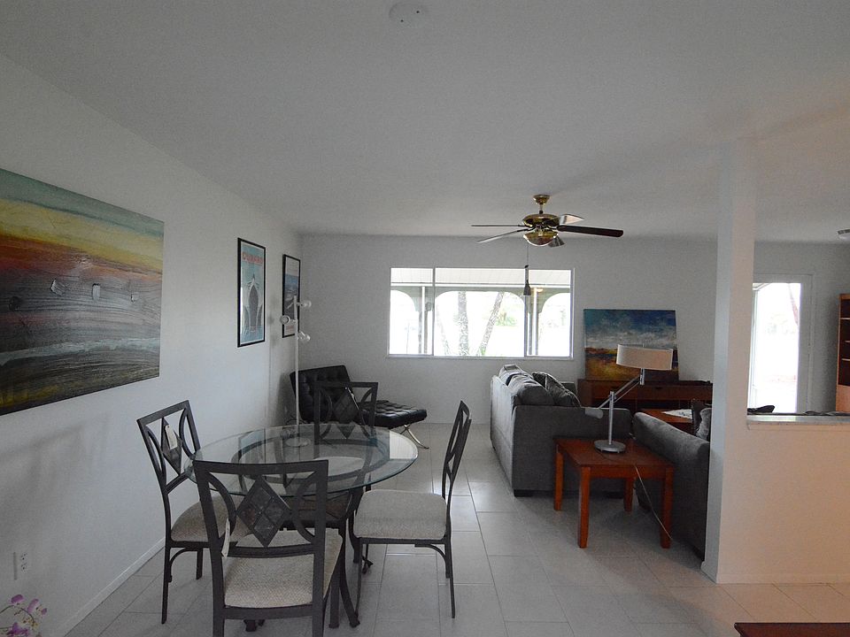 1st image of 725 Torrey Pines Ave