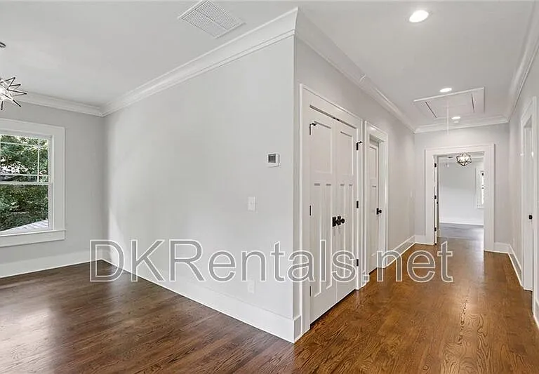 2272 Abby Ln NE — Photo 33