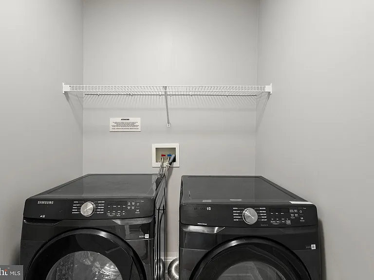 242 N Summit Ave #21 — Photo 51