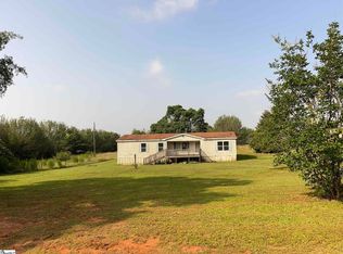 1749 Park Rd, Fountain Inn, SC 29644