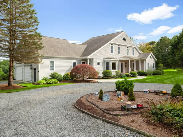 7 Aviators Lane, Sandwich, MA 02563