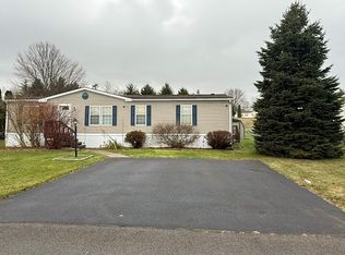 19 Morgan Run, Clifton Springs, NY 14432