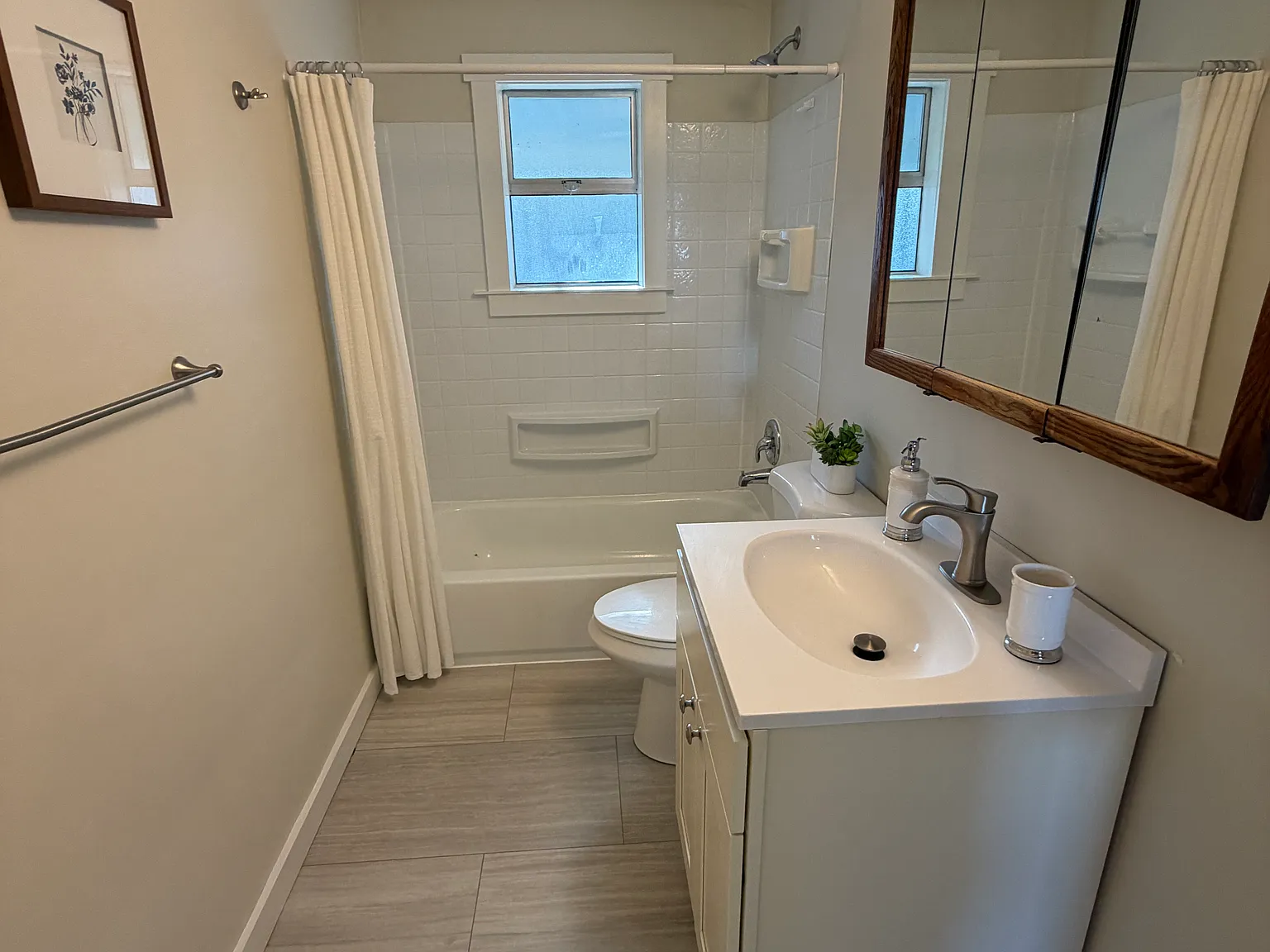 4 bed, 1940 sqft, $4,300 — Photo 4