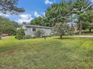 18 View Dr, Pleasant Valley, NY 12569