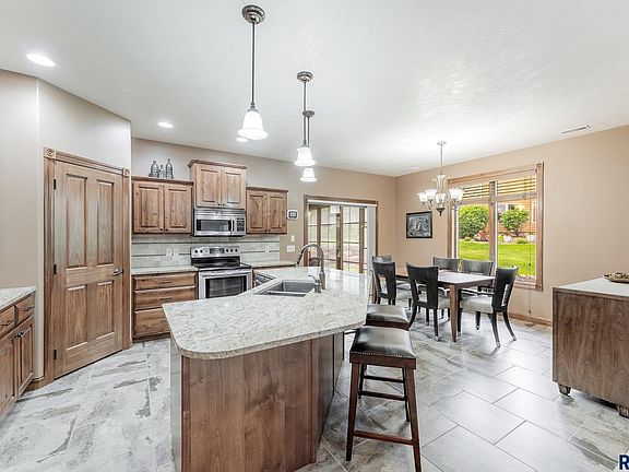 5th image of 5803 S Shadow Wood Pl