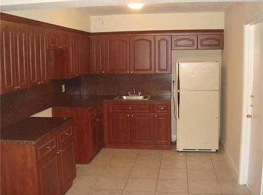 3rd image of 5850 SW 26th St