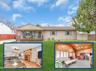 2440 Huckleberry Rd, Manchester, NJ 08759