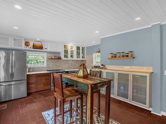 4th image of 331 Old Eustis Rd