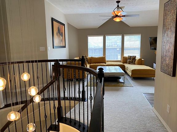 4th image of 1318 Miners Bend Ln