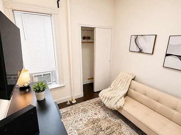 2nd image of 2418 Cambreleng Ave APT 1A